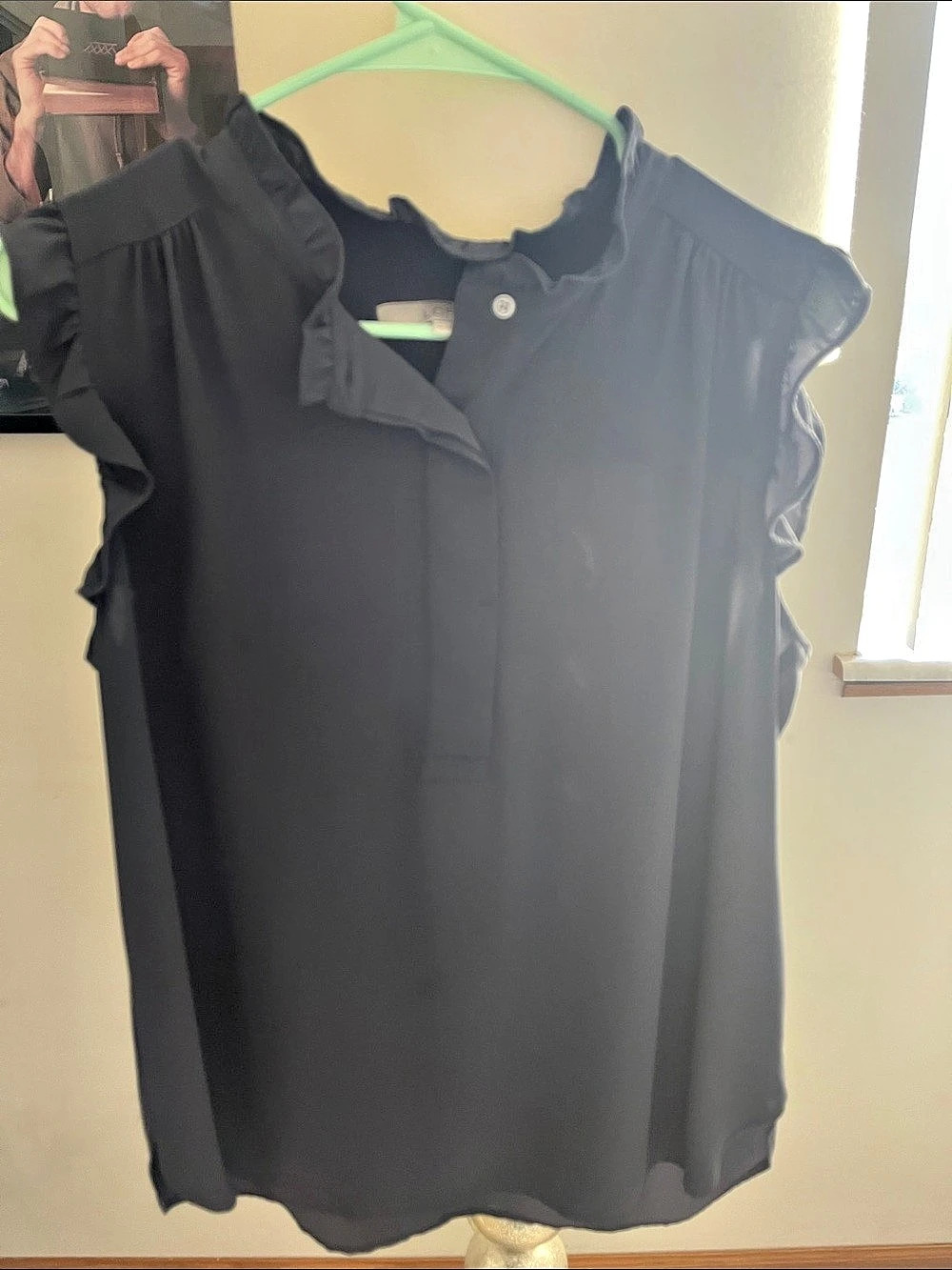 LOFT Ruffle Sleeve Blouse in Dark Gray Size Medium